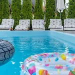 Dream Z Basenem I Jacuzzi 606-436-626 *
